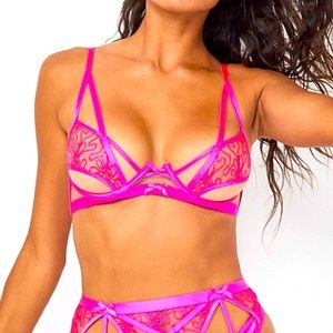 For Love and Lemons for Victoria’s Secret Soutache Embroidered Bra; Size Small